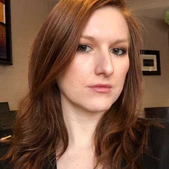 Meet your Posher, Jenna - Picture 1 of 1